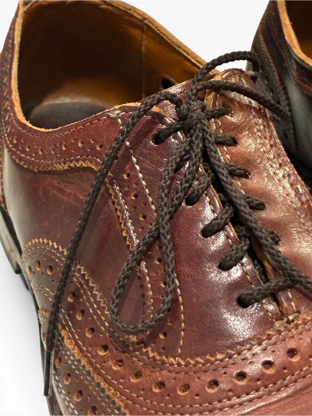 VTG Allen Edmonds McTavish wingtips brogues. Sz 9.5.